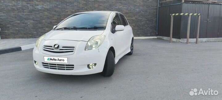 Toyota Vitz 1.0 CVT, 2005, 212 985 км