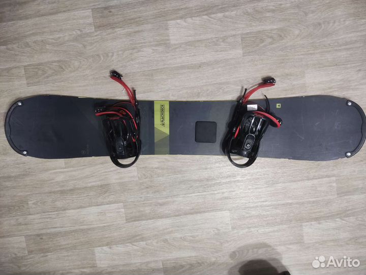 Сноуборд с креплениями 159 L Nidecker