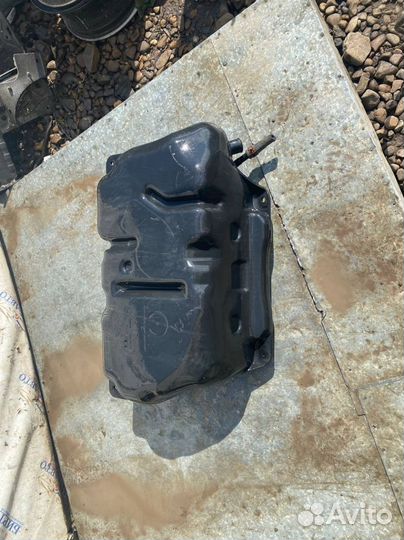 Бак топливный Toyota Yaris II (2005—2009)