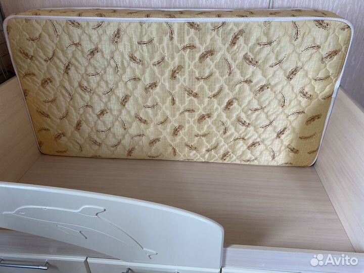 Кровать детская, подростковая + матрас в подарок