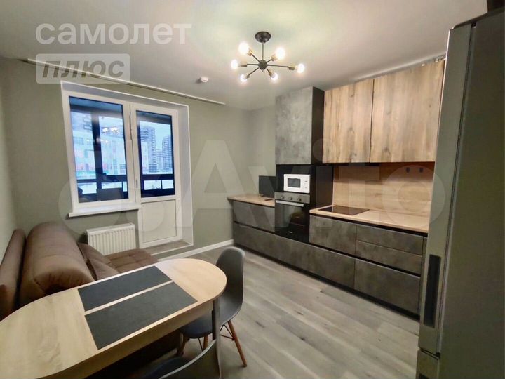 2-к. квартира, 52 м², 2/18 эт.