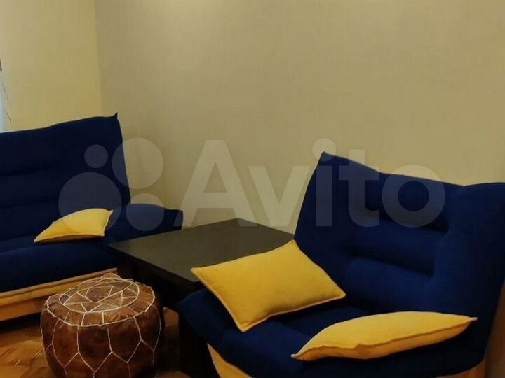 2-к. квартира, 54 м², 1/10 эт.