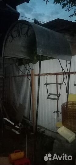 Козырек над крыльцом бу