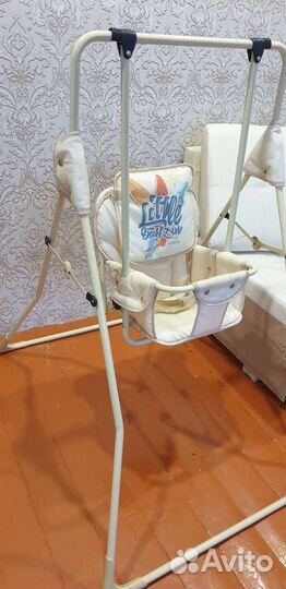 Детская качелька