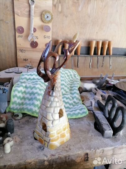 Рог с подставкой