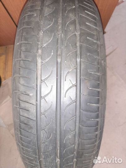 Yokohama BluEarth AE01 185/65 R15 88T