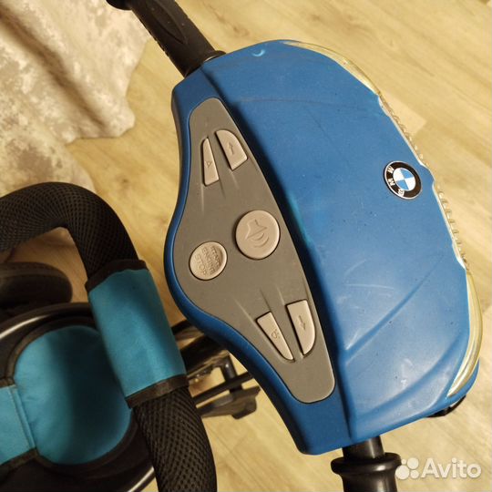 Трехколесный велосипед с родительской ручкой