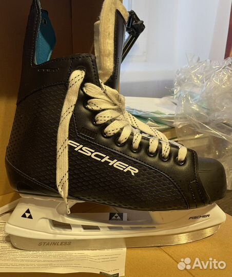 Коньки хоккейные