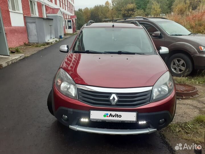Renault Sandero Stepway 1.6 AT, 2012, 109 000 км