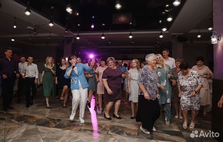 Ведущая/Тамада на праздник (свадьба, корпоративы.)