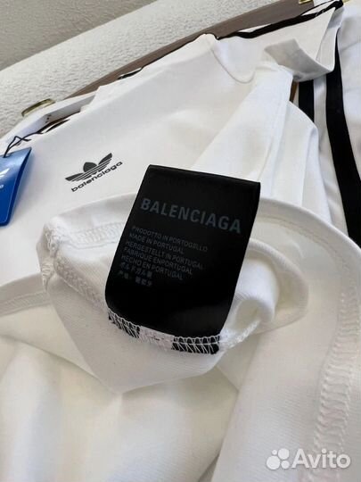 Футболка Balenciaga / новая