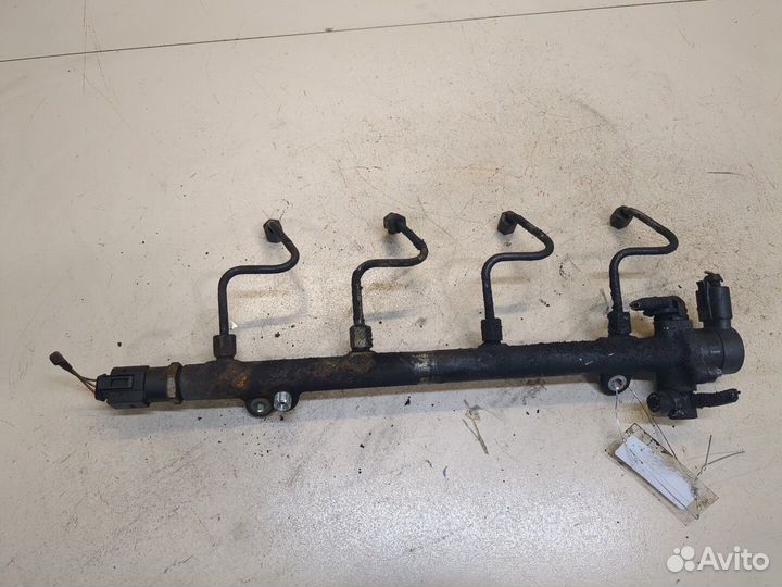 Рампа топливная Mercedes Sprinter, 2005