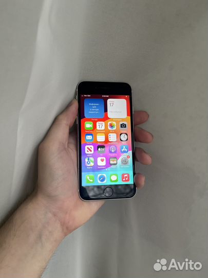 iPhone SE (2020), 64 ГБ
