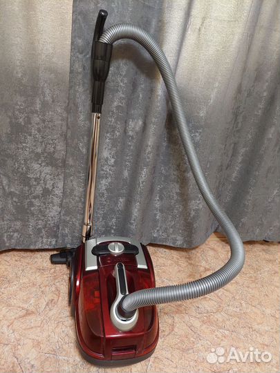 Пылесос Vitek vr 1833R