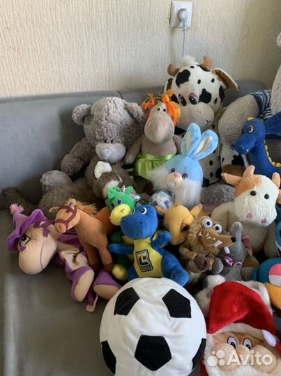 Мягкие игрушки/мольберт детский/машинки