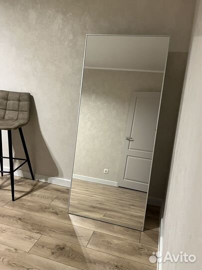 Зеркало напольное