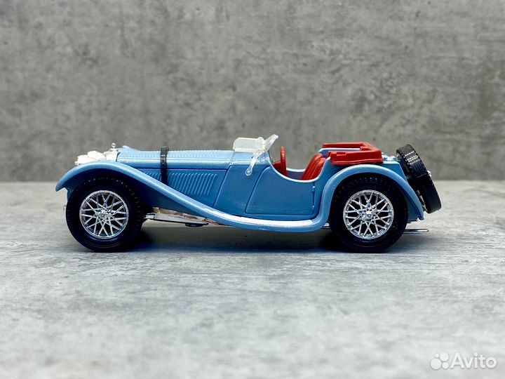 Коллекционная модель Jaguar SS100 1938 1:43