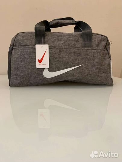 Спортивная сумка Nike