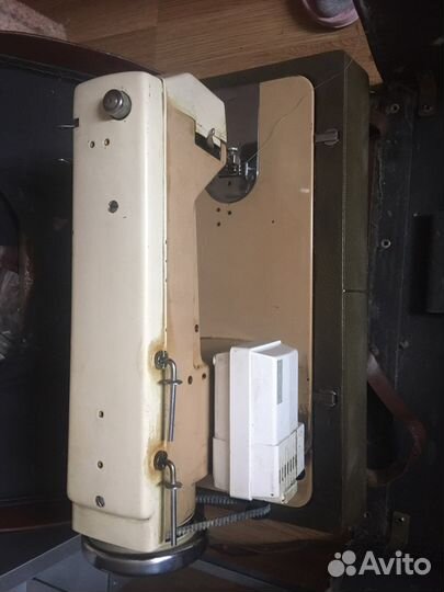 Швейная машина radom 432