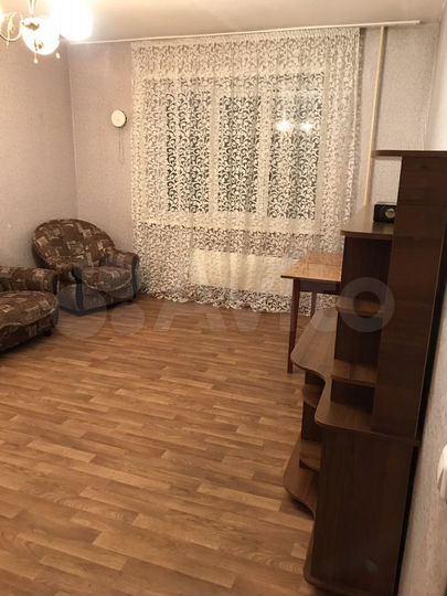 2-к. квартира, 58 м², 1/3 эт.