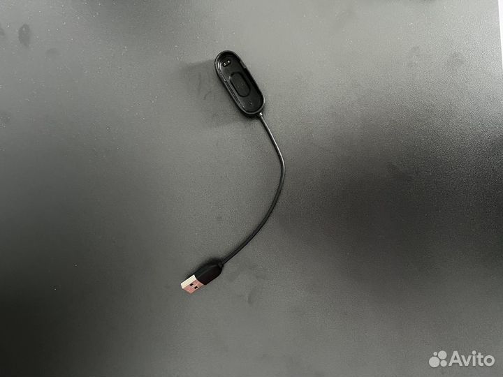 Зарядка от браслета mi band 4