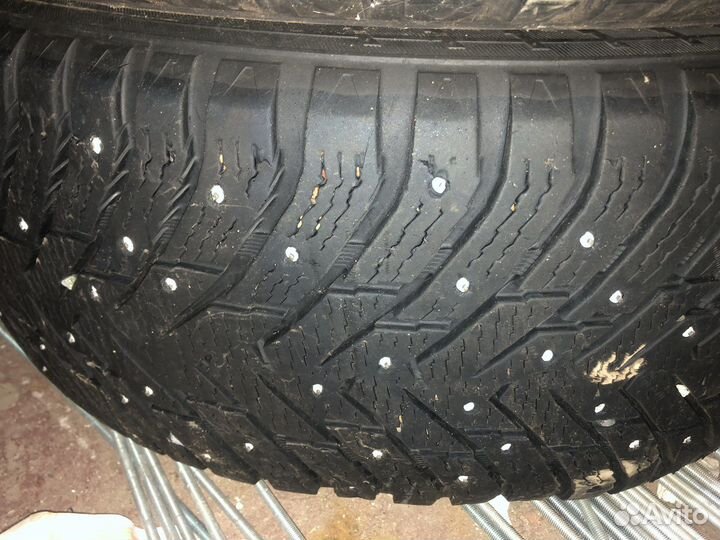 Nokian Tyres Hakkapeliitta 8 SUV 275/50 R20 193V