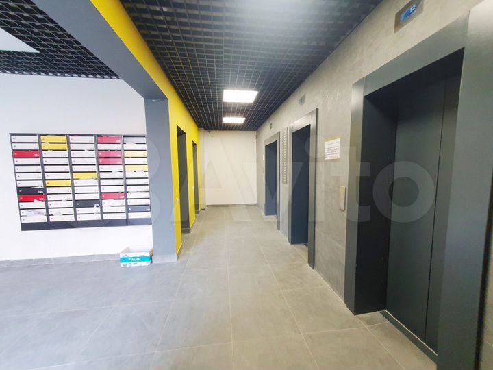 3-к. квартира, 93 м², 2/21 эт.