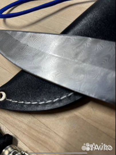 Нож из дамасской стали