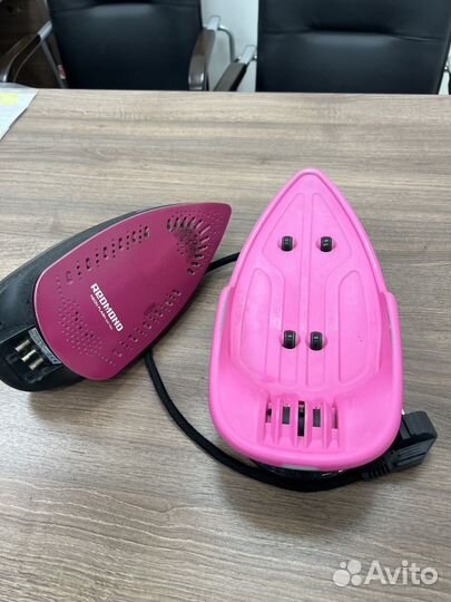 Беспроводной утюг Redmond RI-C234