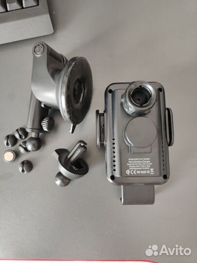 Держатель для телефона с беспроводной зарядкой