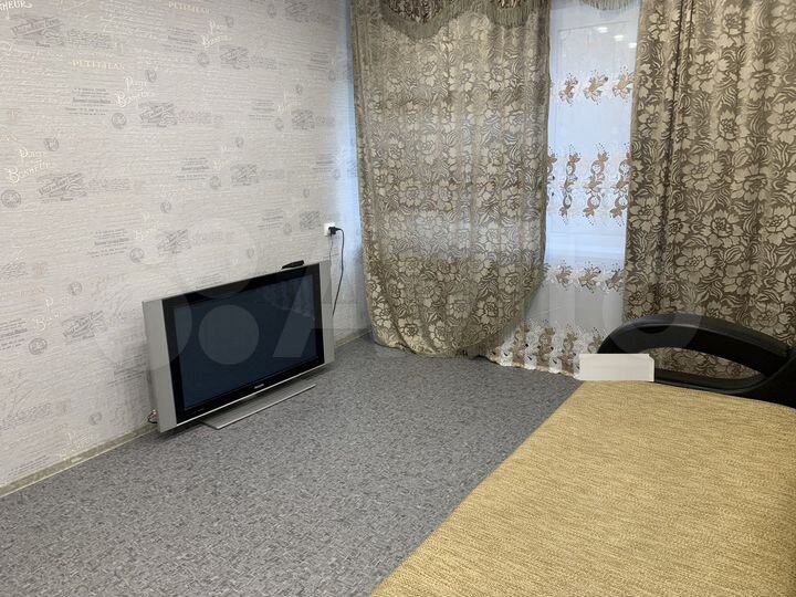 2-к. квартира, 53 м², 1/9 эт.