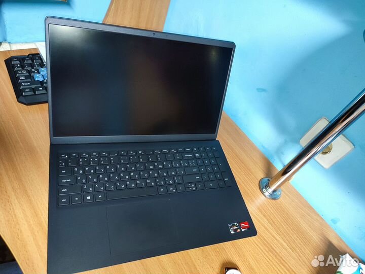 Ноутбук dell ryzen 5 AMD
