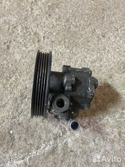 Насос гур VW Passat B5 1.6 AHL