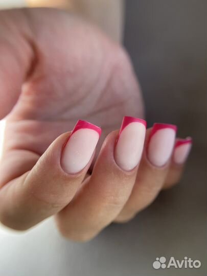 Мастер маникюра и педикюра