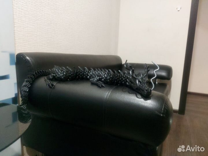 Чёрный подвижный дракон 103 см