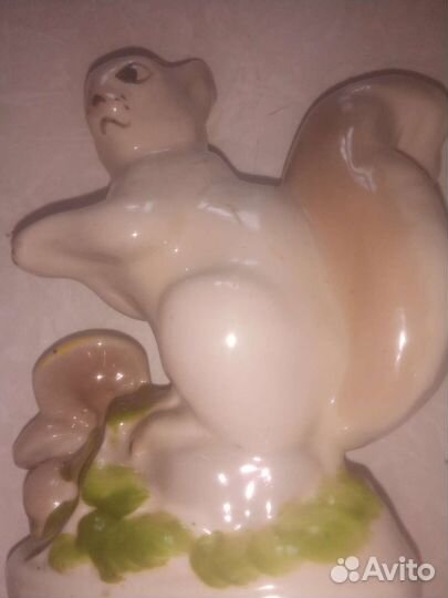 Редкая, раритетная, фарфоровая статуэтка Белка