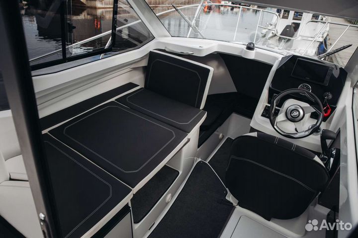 Катер Phoenix 700 Cabin Феникс 700 сентябрь