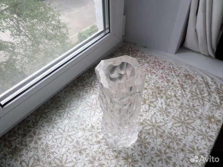 Ваза пластиковая 