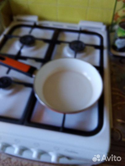 Сковорода с антипригарным покрытием