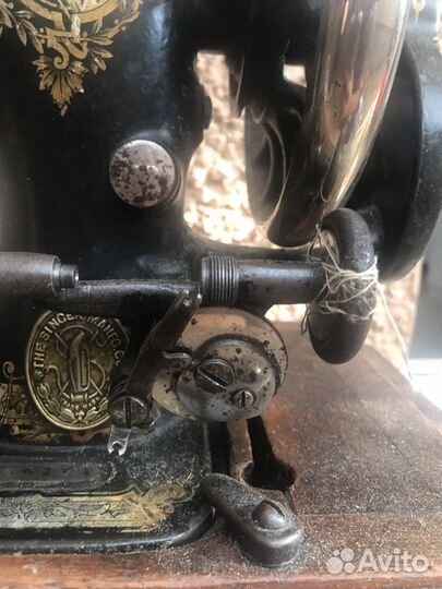 Швейная машина Singer
