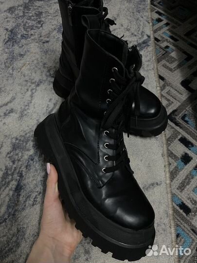 Ботинки женские