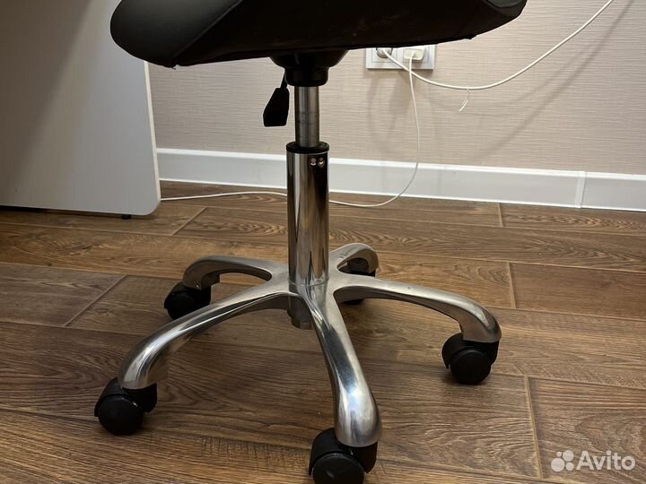 Ортопедический стул для мастера/школьника