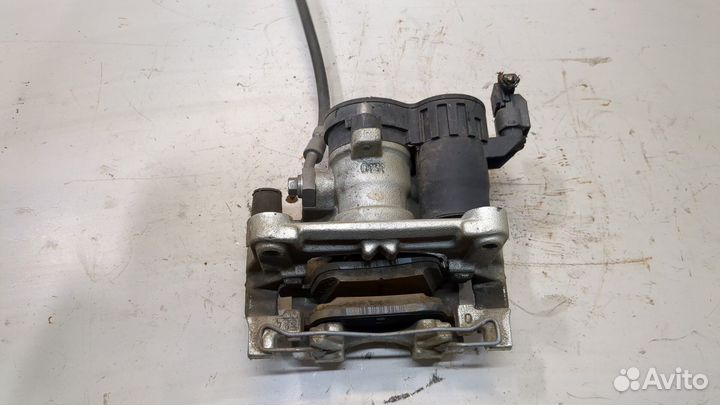 Суппорт левый задний Ford Bronco Sport