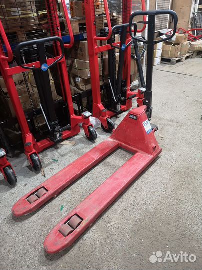 Тележки и штабелеры в аренду