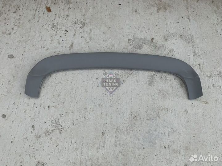 Спойлер на универсал Volkswagen Passat (B5)