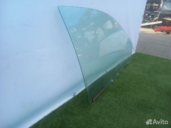 Стекло двери передней правой Hyundai142489