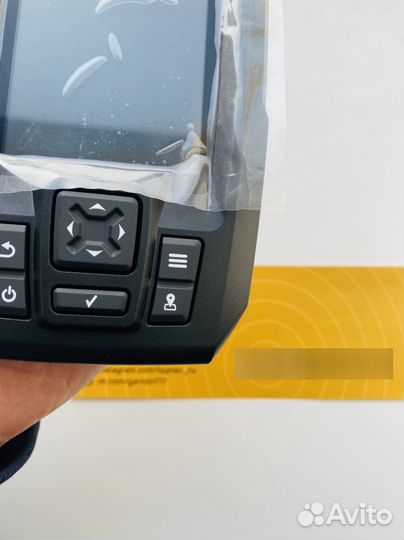 Голова эхолота Гармин Striker vivid 4CV