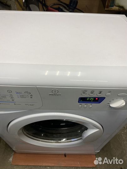 Стиральная машина indesit 5кг