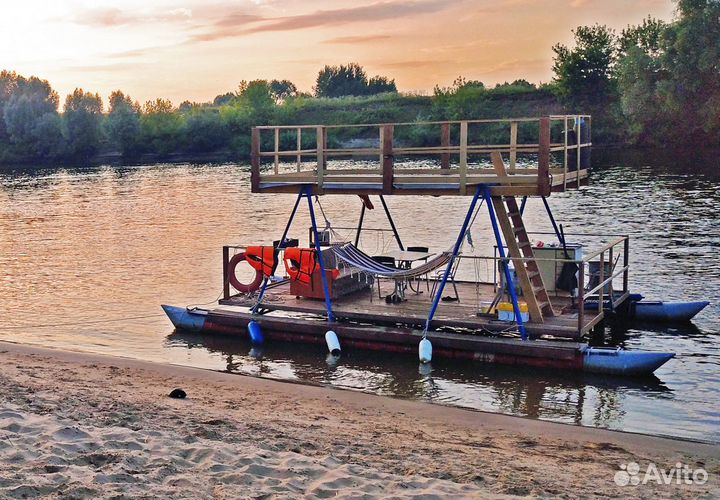 Прогулка на 2-х палубном катамаране с капитаном