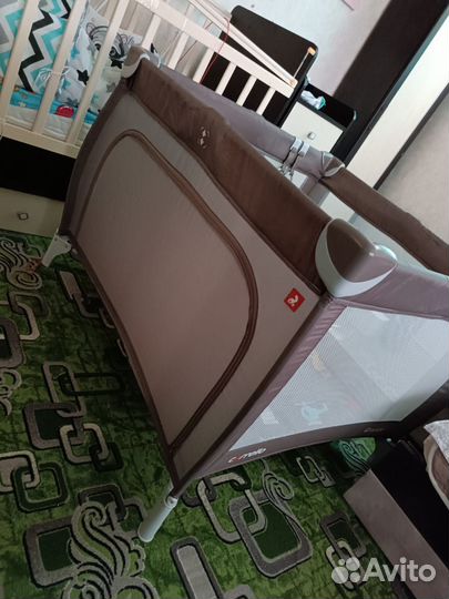 Манеж детский складной